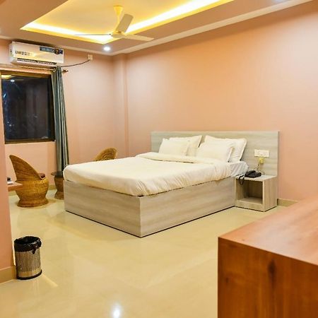 Silver Regency Guwahati Exteriör bild