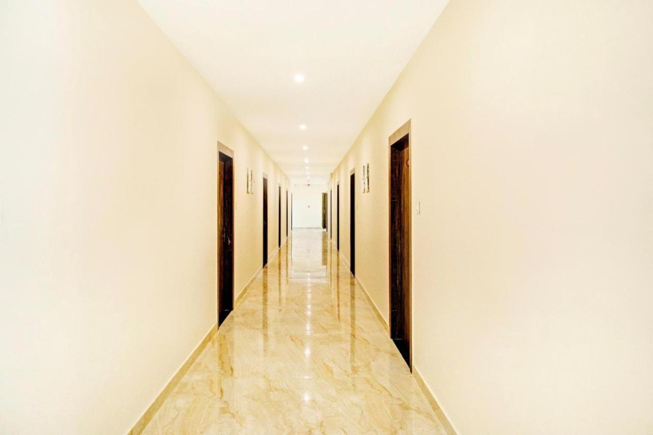 Silver Regency Guwahati Exteriör bild