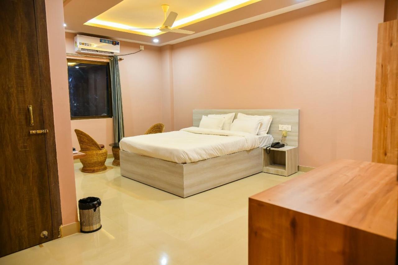 Silver Regency Guwahati Exteriör bild